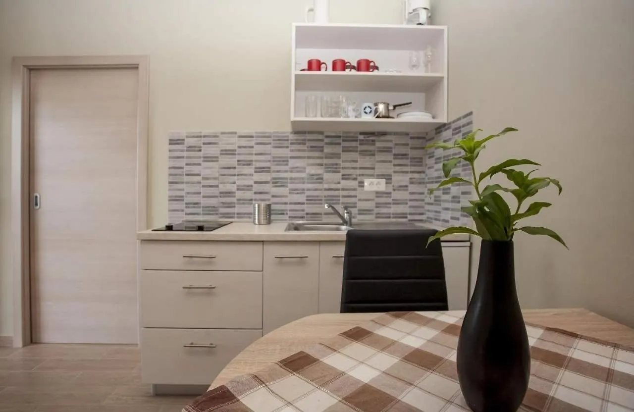 Apartments With A Parking Space Rovinj - 23505