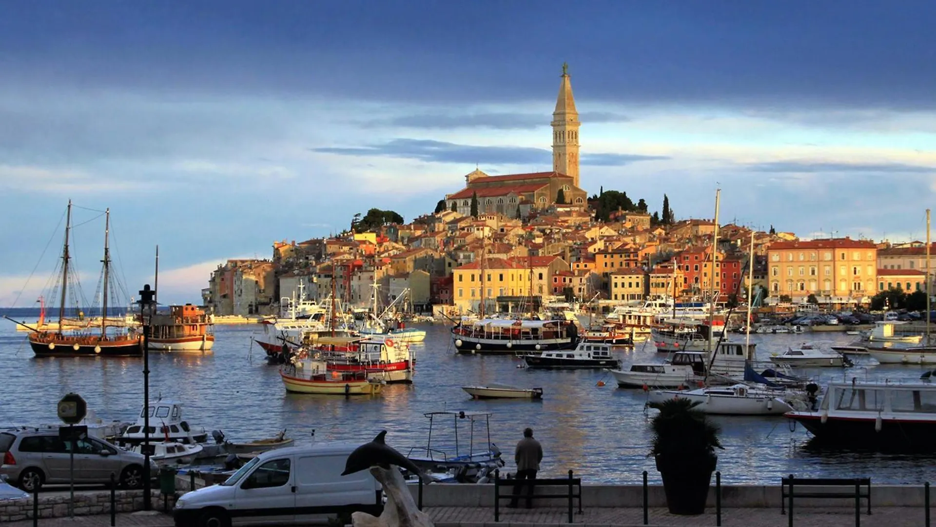 Apartments With A Parking Space Rovinj - 23505 0*,  Croatia