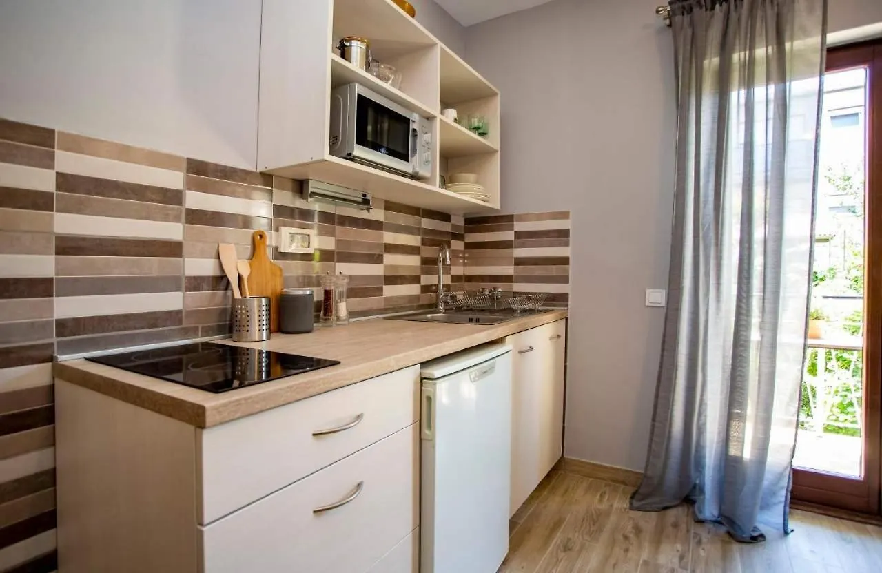 Apartments With A Parking Space Rovinj - 23505